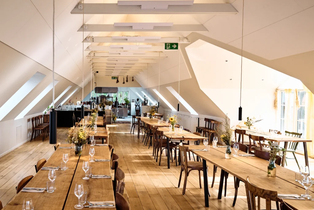 The bright dining room of the Birkemosegaard restaurant