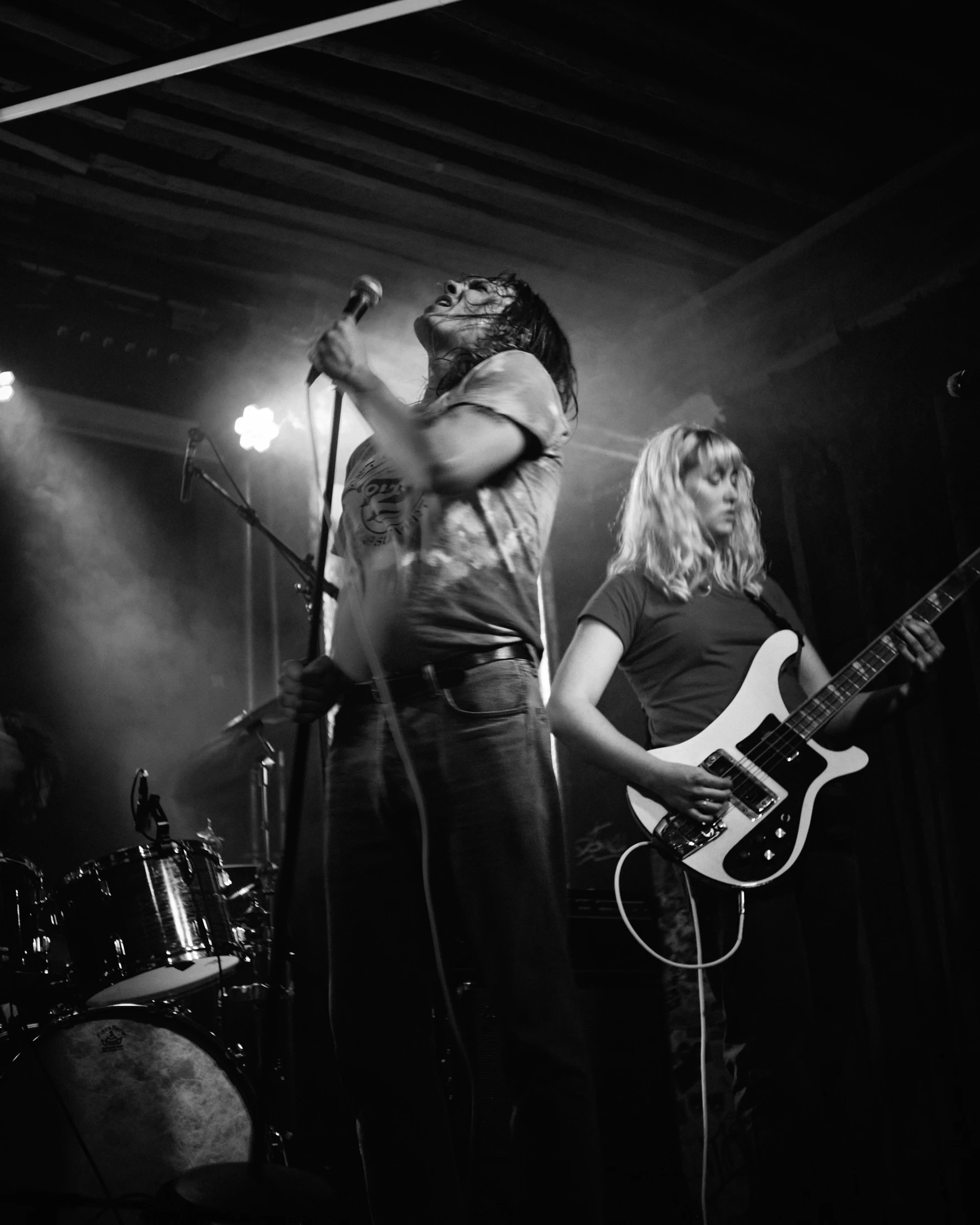 The vocalist and bassist of REAL FARMER performing together at Bumann & Sohn in Cologne.